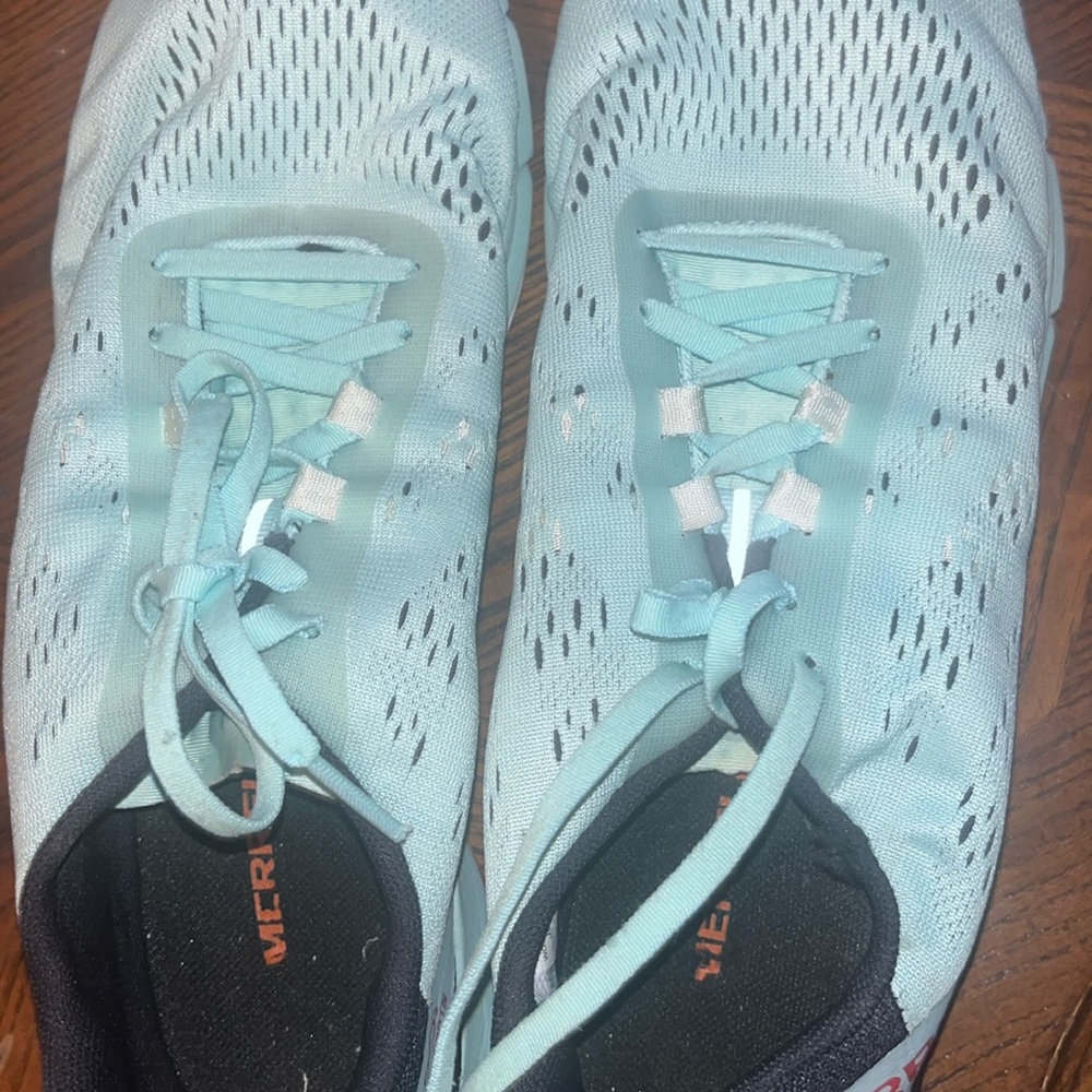 Like New worn once Merrell Barefoot shoes Size 10 Women’s
